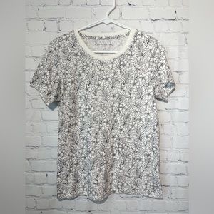 Aeropostale size large white with black florals
